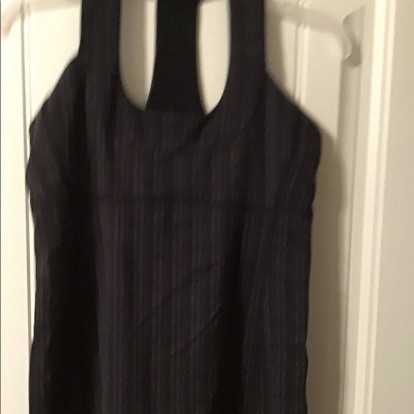 Lululemon Scoop Neck Tanks - Picture 7 of 8